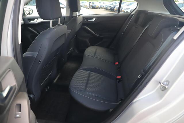 Ford FOCUS 1.0 EcoBoost Trend Edition Business Navigatie Achteruitrijcamera Airco Cruise Rijstrooksensor 16 inch