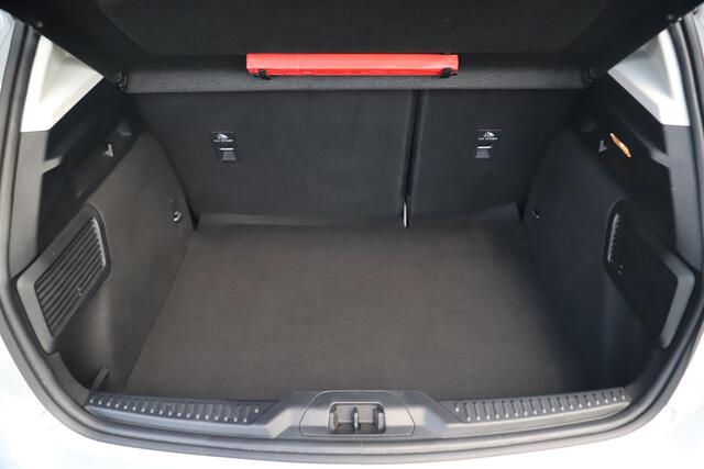 Ford FOCUS 1.0 EcoBoost Trend Edition Business Navigatie Achteruitrijcamera Airco Cruise Rijstrooksensor 16 inch