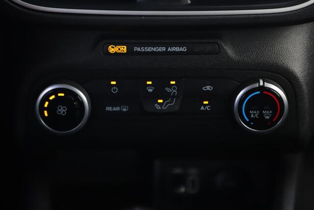 Ford FOCUS 1.0 EcoBoost Trend Edition Business Navigatie Achteruitrijcamera Airco Cruise Rijstrooksensor 16 inch