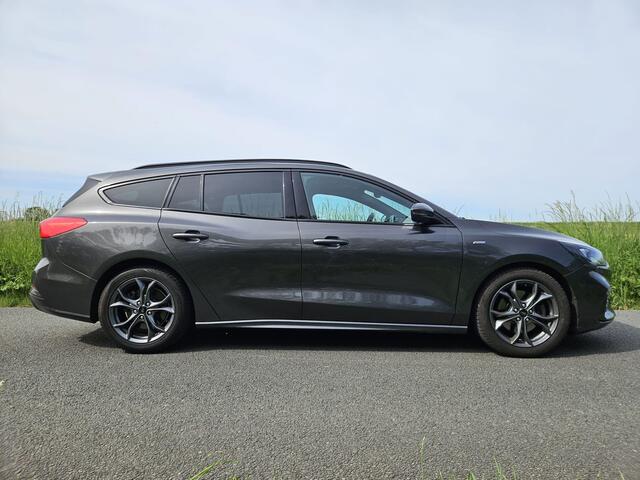 Ford FOCUS Wagon 1.0 EcoBoost Titanium Business