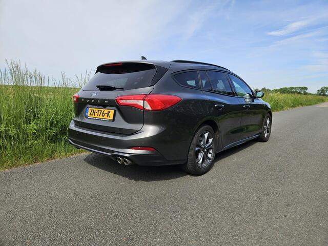 Ford FOCUS Wagon 1.0 EcoBoost Titanium Business