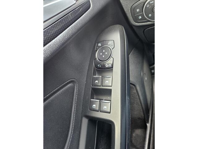 Ford FOCUS Wagon 1.0 EcoBoost Titanium Business