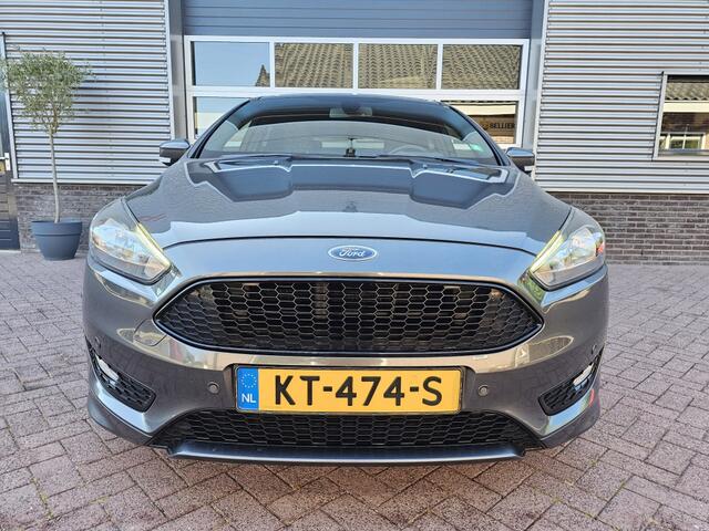 Ford FOCUS 1.5 ST-Line