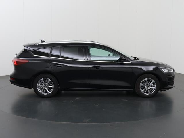 Ford FOCUS Wagon 1.0 EcoBoost Hybrid Titanium | Winterpakket | Cruise Control Adaptief | Parkeercamera | Navigatie |