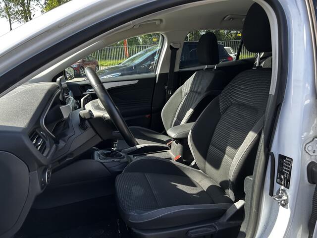 Ford FOCUS Wagon EcoBoost 100pk Trend | Trekhaak | Clima | Cruise | Apple carplay | Android auto |