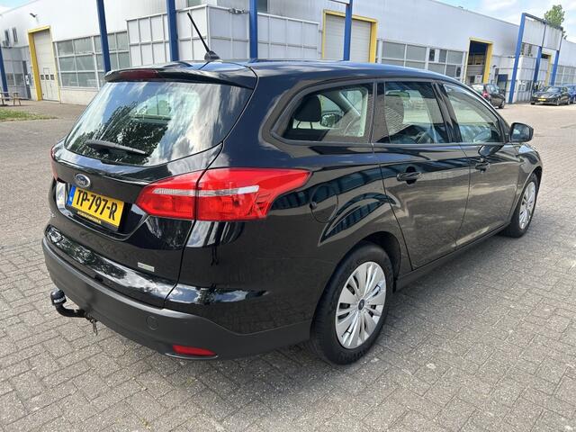 Ford FOCUS 1.0 Trend 125PK STOELVW STUURVW TREKHAAK!