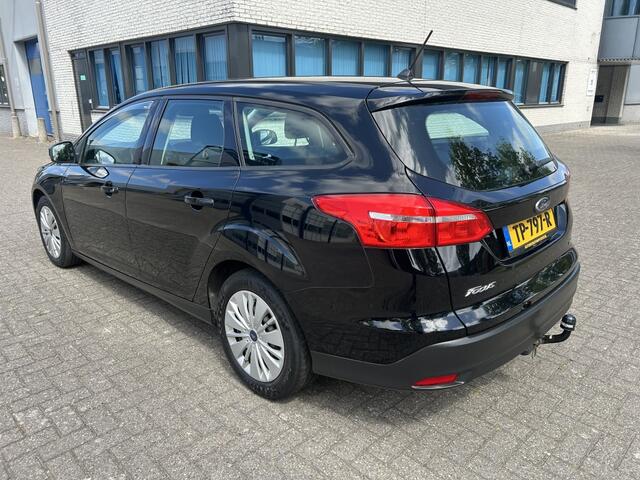 Ford FOCUS 1.0 Trend 125PK STOELVW STUURVW TREKHAAK!