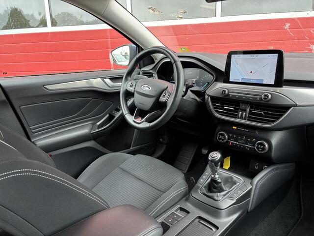 Ford FOCUS 1.0 EcoBoost Titanium Business TREKHAAK / FULL LED / CAMERA / STOELVERW / STUURVERW / B&O / DAB+ / CARPLAY / NL-AUTO