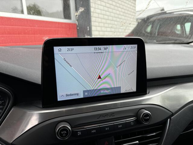 Ford FOCUS 1.0 EcoBoost Titanium Business TREKHAAK / FULL LED / CAMERA / STOELVERW / STUURVERW / B&O / DAB+ / CARPLAY / NL-AUTO
