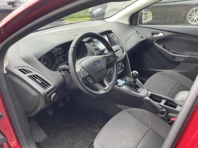 Ford FOCUS Wagon 1.0 Lease Edition 50% deal 4.975,- ACTIE Trekhaak / Cruise / Clima / Telefoon / Navi