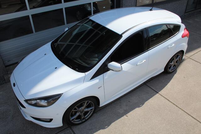 Ford FOCUS 1.0 ST-Line 126 Pk HB NL auto, Dealer onderhouden, 18 Inch LM, Trekhaak