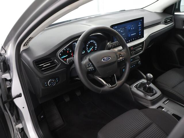 Ford FOCUS Wagon 1.0 EcoBoost Hybrid Titanium | Winter Pack | Cruise Control | Climate Control |