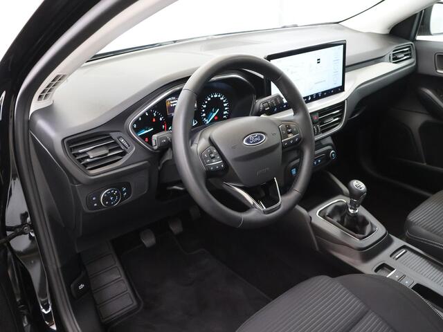Ford FOCUS Wagon 1.0 EcoBoost Hybrid Titanium | Winterpack | Parkeercamera | Cruise Control Adaptief | Navigatie |