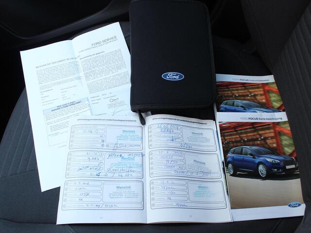 Ford FOCUS 1.0 Titanium / Trekhaak Afneembaar (1000 KG) / Navigatie + Apple Carplay/Android Auto / Cruise Control / Climate Control / 17" Lichtmetalen Velgen /