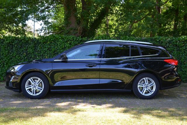 Ford FOCUS Wagon 1.0 EcoBoost Trend Edition Business Navi/Airco/Trekhaak/Achteruitrijcamera/Apple Carplay/Android Auto/lichtmetalen velgen 16"