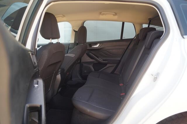 Ford FOCUS Wagon 1.0 EcoBoost Trend Edition Business -NAVI-