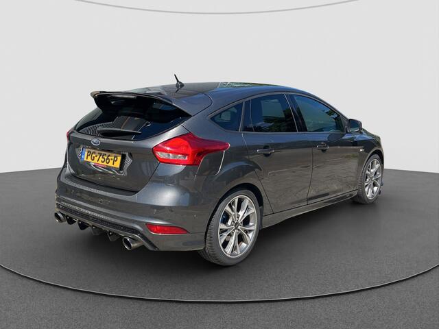 Ford FOCUS 1.5 ST-Line 182 | Half Leder | Camera | Cruise