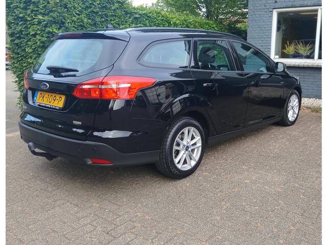 Ford FOCUS Wagon 1.0 Lease Edition / trekhaak / all season banden