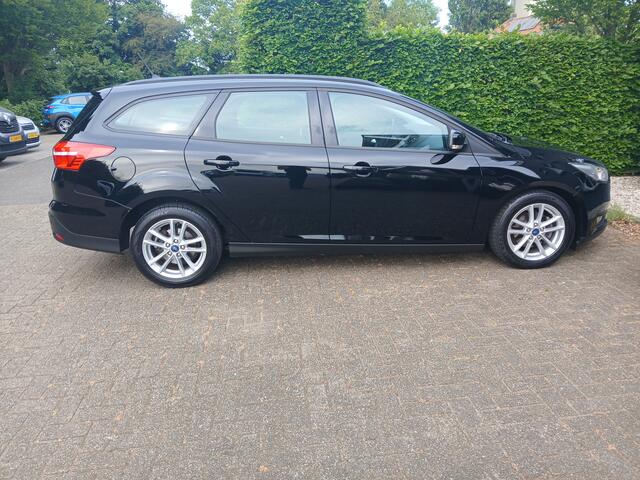 Ford FOCUS Wagon 1.0 Lease Edition / trekhaak / all season banden