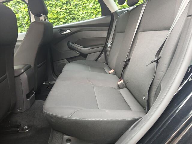 Ford FOCUS Wagon 1.0 Lease Edition / trekhaak / all season banden