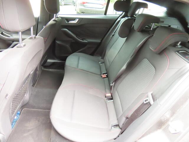 Ford FOCUS Wagon 1.0 EcoBoost ST Line*Navi*ECC*EXPORT/EX.BPM*