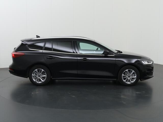 Ford FOCUS Wagon 1.0 EcoBoost Hybrid Titanium | Navigatie | Winterpack | Parkeercamera | Climate Control |