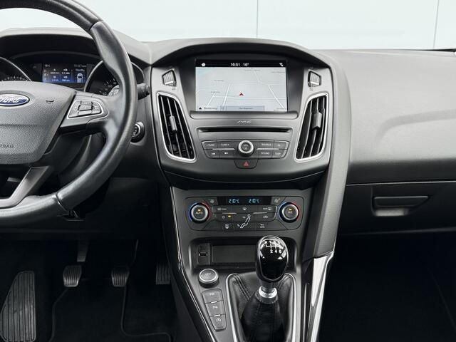 Ford FOCUS 1.5 Titanium Carplay/Camera/18inch.