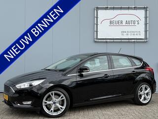 ford-focus-1.5-titanium-carplay-cam