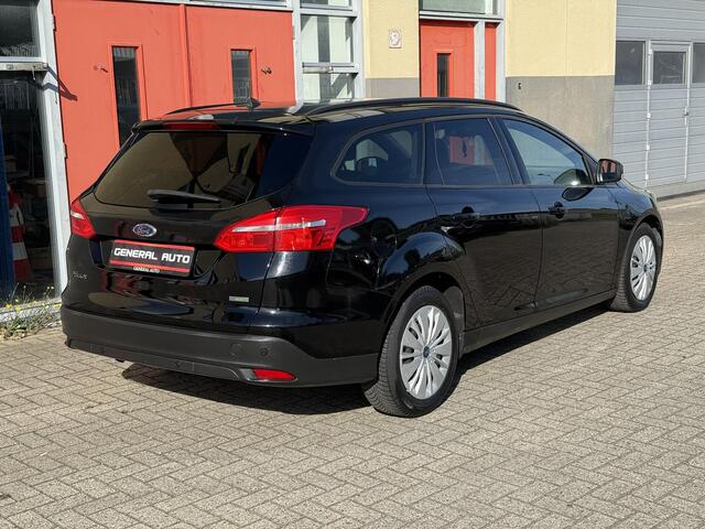Ford FOCUS Wagon 1.0 EcoBoost Titanium, Navi, Nieuwe Distributierie