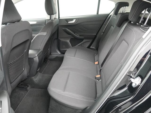 Ford FOCUS EcoBoost 100pk Trend | Cruise | Airco | Apple carplay | Navi | Parkeersens. V&A |