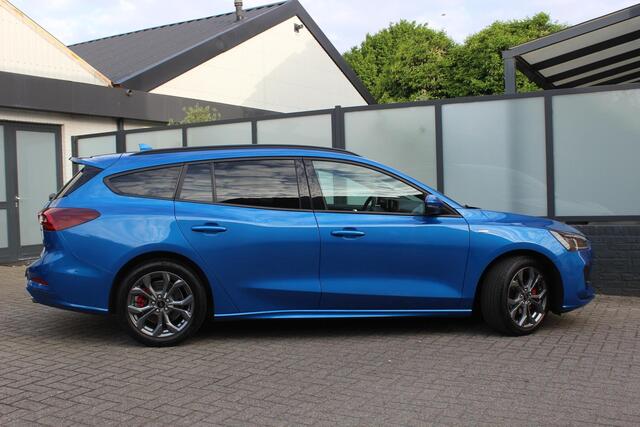 Ford FOCUS Wagon 1.0 EcoBoost Hybrid ST Line X WinterPack, Driver Ass Pack, Trekhaak Afn, Sync4, Camera, Adaptieve Cruise.