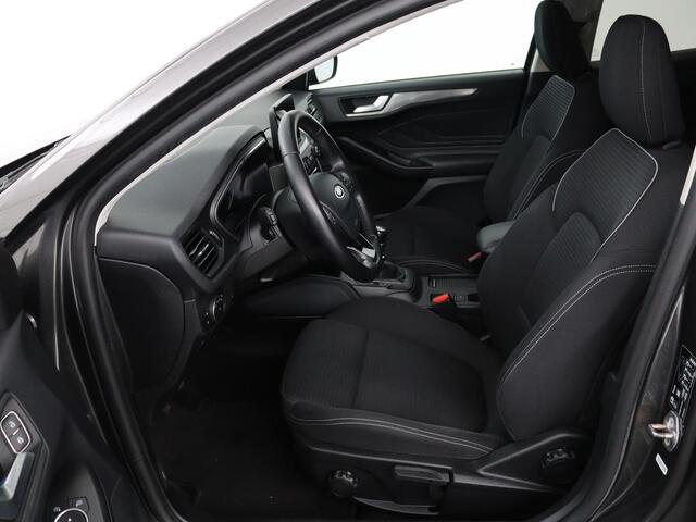 Ford FOCUS 1.0 EcoBoost Titanium | Stoel & stuurverwarming | Camera | Adaptive cruise | Carplay | B&O Sound | Navigatie | Full LED | Climate control