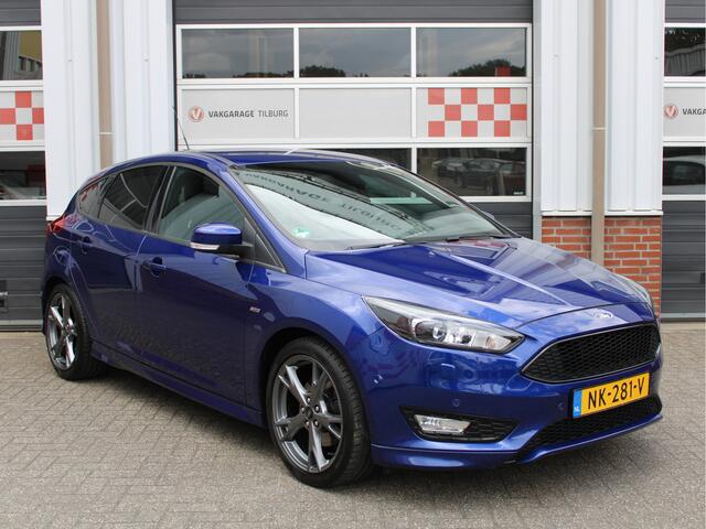 Ford FOCUS 1.5 150PK ST-Line 4-cilinder/2e Eig./Xenon/PDC/Cruise/Climate/Voorruitverw./18inch/Navi/Carplay