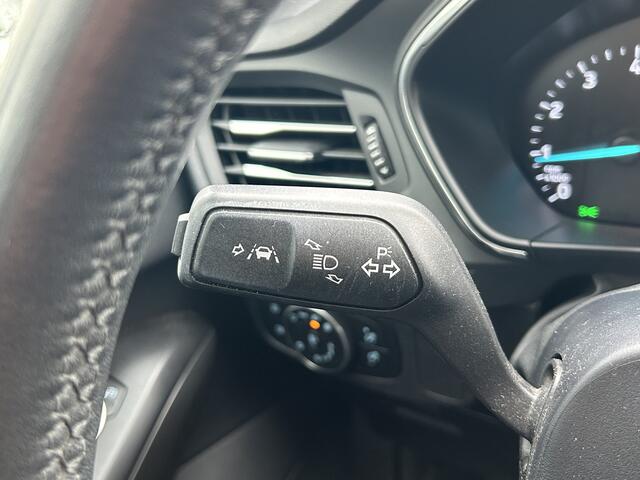 Ford FOCUS Wagon 1.0 EcoBoost Titanium Business 50% deal 6.475,- ACTIE B&O / Elek. trekhaak / Camera / ACC / Keyless