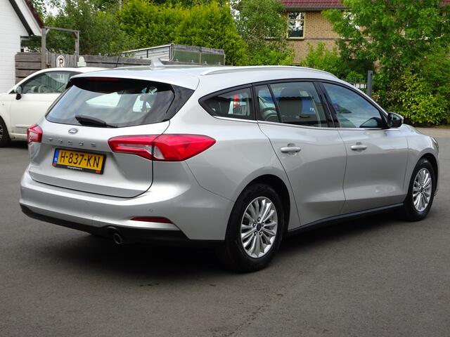 Ford FOCUS Wagon 1.0 EcoBoost Titanium Business Automatische airco, navigatie, parkeersensoren voor en achter, cruise controle, licht metalen velgen, enz.