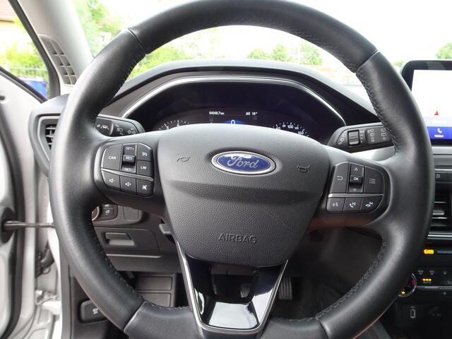 Ford FOCUS Wagon 1.0 EcoBoost Titanium Business Automatische airco, navigatie, parkeersensoren voor en achter, cruise controle, licht metalen velgen, enz.
