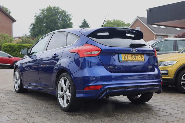 Ford FOCUS 1.0 ST-LINE | NAVI | CAMERA | 18 INCH