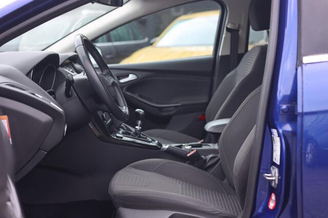 Ford FOCUS 1.0 ST-LINE | NAVI | CAMERA | 18 INCH