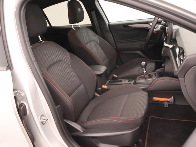 Ford FOCUS 1.0 EcoBoost Hybrid ST Line X | Navigatie | Parkeercamera | Cruise Control Adaptief | Climate Control |
