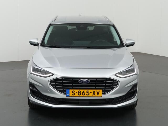 Ford FOCUS Wagon 1.0 EcoBoost Hybrid Titanium | Winter Pack | Navigatie | Parkeersensoren | Climate Control |
