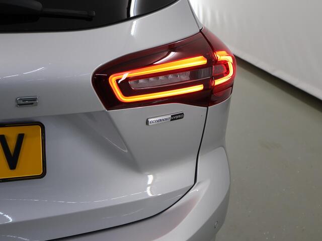 Ford FOCUS Wagon 1.0 EcoBoost Hybrid Titanium | Winter Pack | Navigatie | Parkeersensoren | Climate Control |