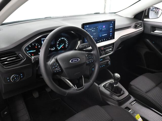 Ford FOCUS Wagon 1.0 EcoBoost Hybrid Titanium | Winter Pack | Navigatie | Parkeersensoren | Climate Control |