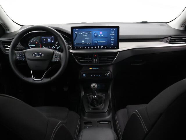 Ford FOCUS Wagon 1.0 EcoBoost Hybrid Titanium | Winter Pack | Navigatie | Parkeersensoren | Climate Control |