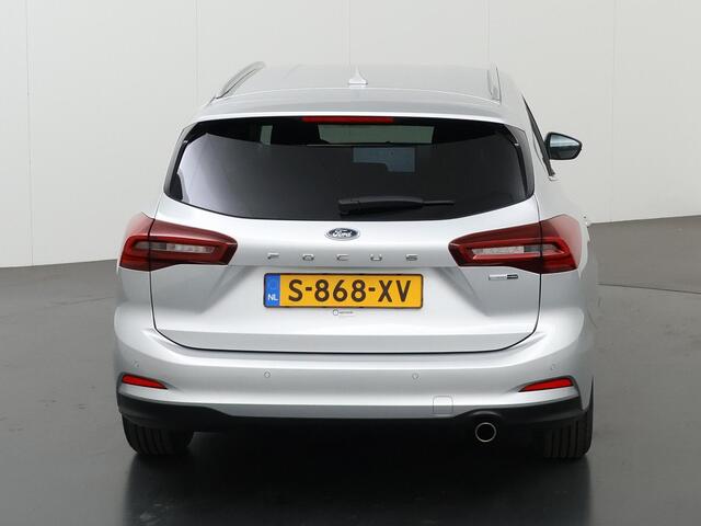 Ford FOCUS Wagon 1.0 EcoBoost Hybrid Titanium | Winter Pack | Navigatie | Climate Control | Parkeersensoren |
