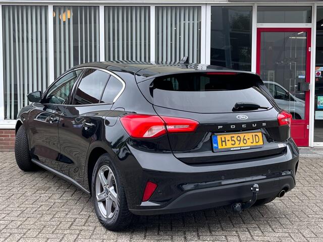 Ford FOCUS 1.0 Titanium I Carplay I Navi I Clima I Trekhaak I Stoel/Stuurverw. I LED