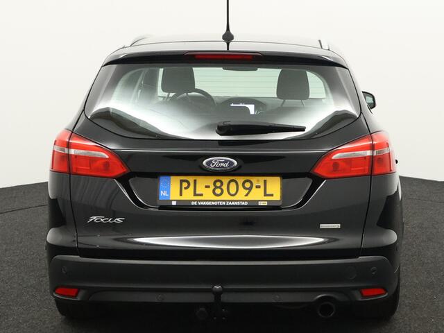 Ford FOCUS Wagon 1.5 Titanium 150 pk trekhaak 1500 kg navi Nap nedauto