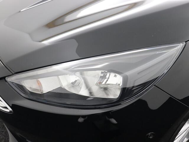 Ford FOCUS Wagon 1.5 Titanium 150 pk trekhaak 1500 kg navi Nap nedauto