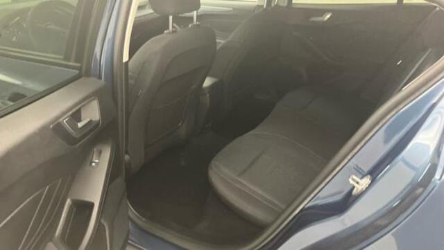 Ford FOCUS 1.0 EcoBoost Active Business 125pk | Winterpack | Comfort Pack | SYNC 3 Navigatie | Achteruitrijcamera