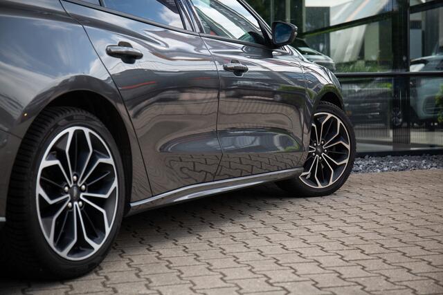 Ford FOCUS Wagon 1.5 EcoBoost ST line , Trekhaak, Stoel/stuurverwarming, Verwarmde voorruit,