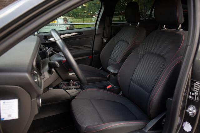 Ford FOCUS Wagon 1.5 EcoBoost ST line , Trekhaak, Stoel/stuurverwarming, Verwarmde voorruit,